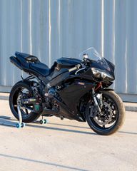Yamaha YZF-R1 2008-thumb-6
