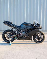 Yamaha YZF-R1 2008-thumb-10
