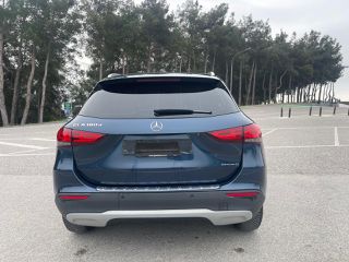 Mercedes-Benz GLA 180 2020-thumb-5