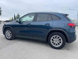 Mercedes-Benz GLA 180 2020-thumb-8