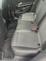 Mercedes-Benz GLA 180 2020-thumb-10