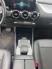 Mercedes-Benz GLA 180 2020-thumb-17