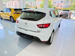 Renault Clio 2017 87.580KM ! LIMITED EDITION-thumb-8