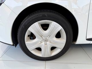 Renault Clio 2017 87.580KM ! LIMITED EDITION-thumb-36