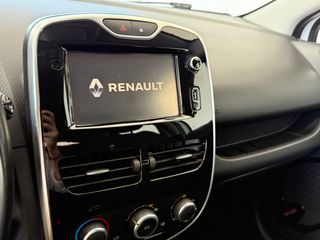 Renault Clio 2017 87.580KM ! LIMITED EDITION-thumb-24