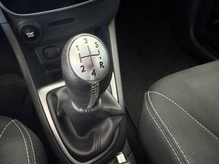 Renault Clio 2017 87.580KM ! LIMITED EDITION-thumb-29