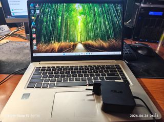 Asus X510 UAR i5-8250 Σε άριστη κατάσταση