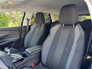 Peugeot 3008 2019 ALLURE GRIP CONTROL-thumb-9