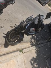 Malaguti Spectre GP 125 2022-thumb-1