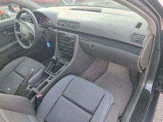 Audi A4 2003-thumb-16