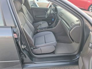 Audi A4 2003-thumb-15