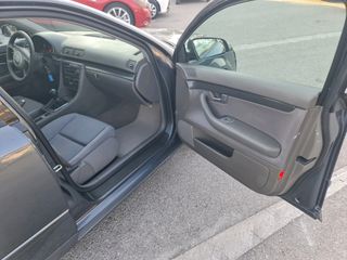 Audi A4 2003-thumb-14
