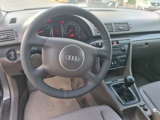 Audi A4 2003-thumb-11