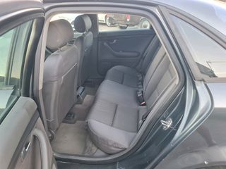 Audi A4 2003-thumb-20