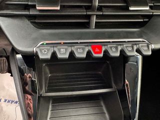 Peugeot 208 2022 1.2 PURETECH 75 LIKE-thumb-15