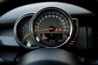 Mini Cooper 2019-thumb-5
