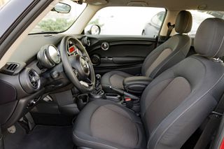 Mini Cooper 2019-thumb-6