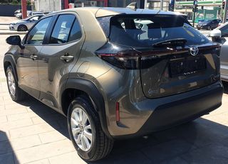 Toyota Yaris Cross 2022 ACTIVE-thumb-17