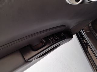 Nissan 350Z 2006 3.5 i V6 300 hp-thumb-25