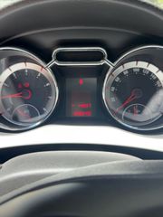 Opel Adam 2014-thumb-18
