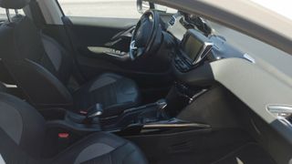 Peugeot 2008 2016-thumb-4