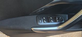 Peugeot 2008 2018 1.2 PURETECH 110 ALLURE-thumb-9