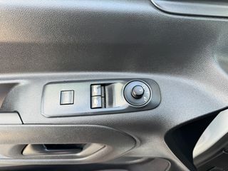 Κλούβα Opel 2021 COMBO XL ΜΑΚΡΥ*ΕΛΛΗΝΙΚΗΣ ΑΝΤ.*3ΘΕΣΙΟ *CARPLAY* ΠΙΛΟΤΟΣ*SERVI-thumb-15