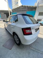 Skoda Fabia 2017-thumb-2