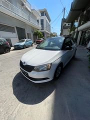 Skoda Fabia 2017-thumb-3