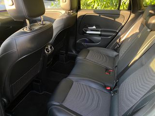 Mercedes-Benz GLA 250 2023 ΠΑΝΟΡΑΜΑ / AMBIENT 1.3 DCT 218HP Plug-in Hybrid ΕΛΛΗΝΙΚΟ!-thumb-7