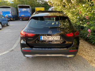 Mercedes-Benz GLA 250 2023 ΠΑΝΟΡΑΜΑ / AMBIENT 1.3 DCT 218HP Plug-in Hybrid ΕΛΛΗΝΙΚΟ!-thumb-20