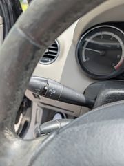 Peugeot 308 2008-thumb-11
