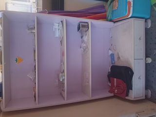 Βιβλιοθθκη cilek αριστη κατασταση και χαριζεται το γραφειο