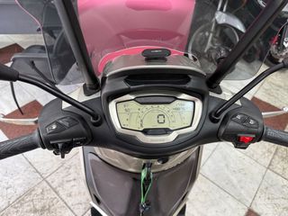 Piaggio Beverly 300i 2021 ( ΓΡΑΜΜΑΤΙΑ ΜΕΤΑΞΥ ΜΑΣ ΜΕ 50% ΠΡΟΚΑΤΑΒΟΛΗ  )-thumb-6