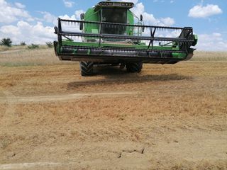 Αλωνιστική Μηχανή Deutz-Fahr 2000 2000