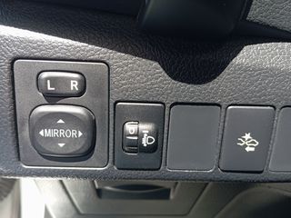 Toyota Auris 2018 Auris II (facelift) 1.33 Dual VVT-i (99 Hp)-thumb-7