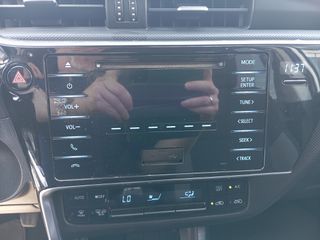 Toyota Auris 2018 Auris II (facelift) 1.33 Dual VVT-i (99 Hp)-thumb-10