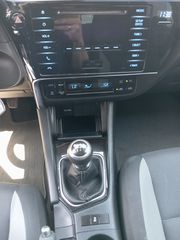 Toyota Auris 2018 Auris II (facelift) 1.33 Dual VVT-i (99 Hp)-thumb-12