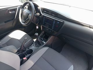 Toyota Auris 2018 Auris II (facelift) 1.33 Dual VVT-i (99 Hp)-thumb-19