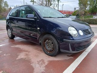 Volkswagen Polo 2002-thumb-2