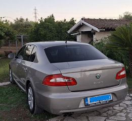 Skoda Superb 2010 1.8 TSI