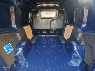 Ford Transit Courier 2021-thumb-19