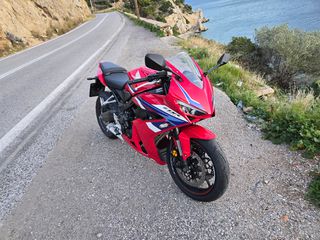 Honda CBR 650 2026 R E-CLUTCH