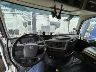Volvo 2017 FH 540-thumb-7