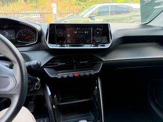 Peugeot 208 2021-thumb-12