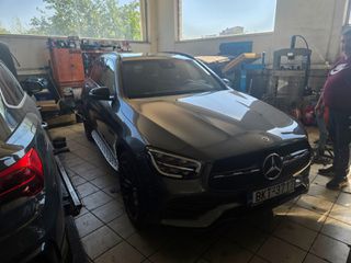 Mercedes-Benz GLC 300 2020-thumb-6