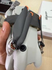 Dji Mini 4 Pro Fly More Combo (DJI RC 2) Drone-thumb-7