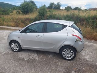 Lancia Ypsilon 2015-thumb-7