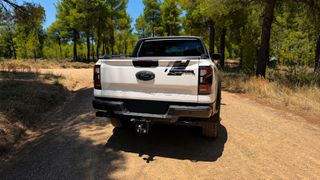 Ford Raptor 2024-thumb-2