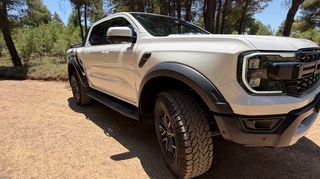 Ford Raptor 2024-thumb-3